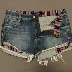 Joe’s Jeans 2" High Rise Cut Off Short in Georgie